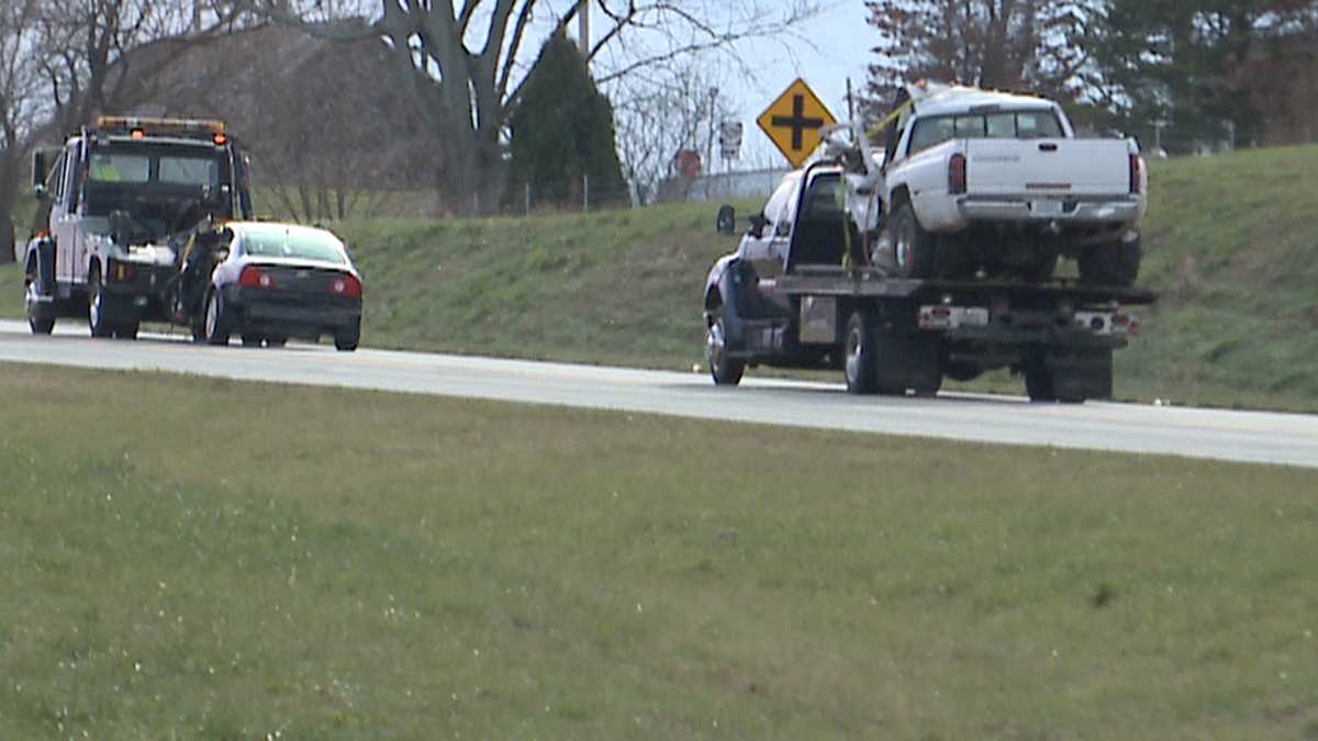 Bardstown community mourns following triplefatal crash