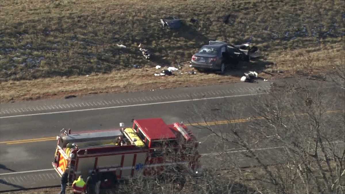 Woman killed in headon crash at HardinMeade county line