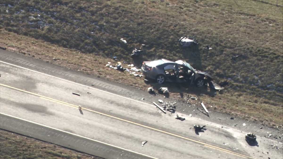 Images Fatal crash in Hardin County