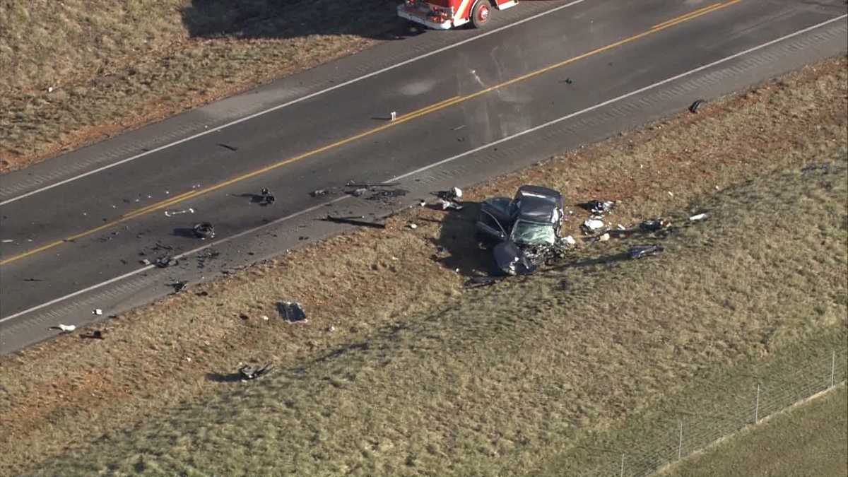Images Fatal crash in Hardin County
