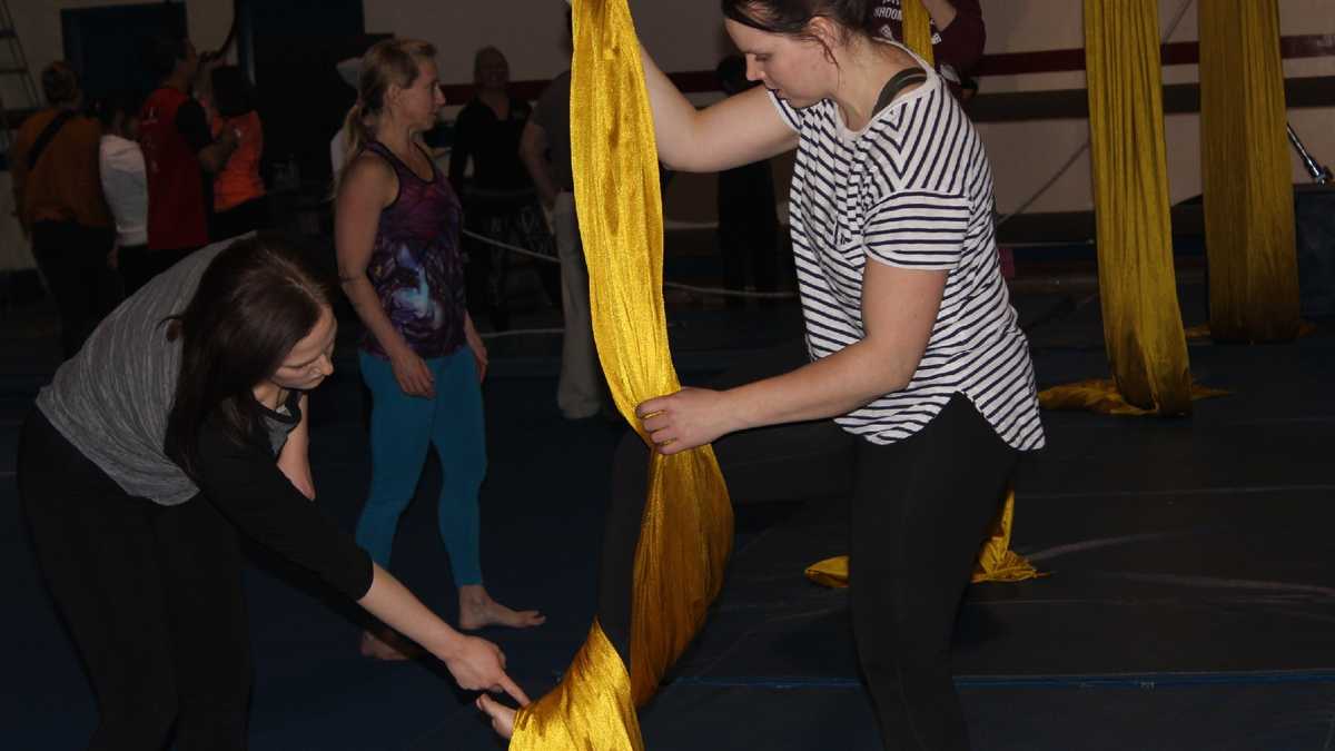 Photos Yelp Elite Squad joins Louisville Turners Circus