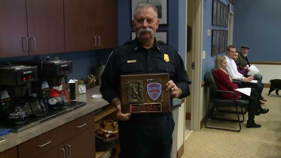 Jeffersonville fire captain retires after 40 years