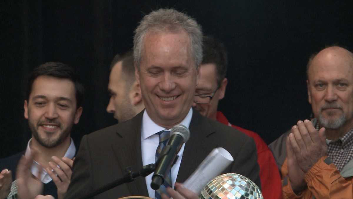 Images Kentucky's largest disco ball unveiled