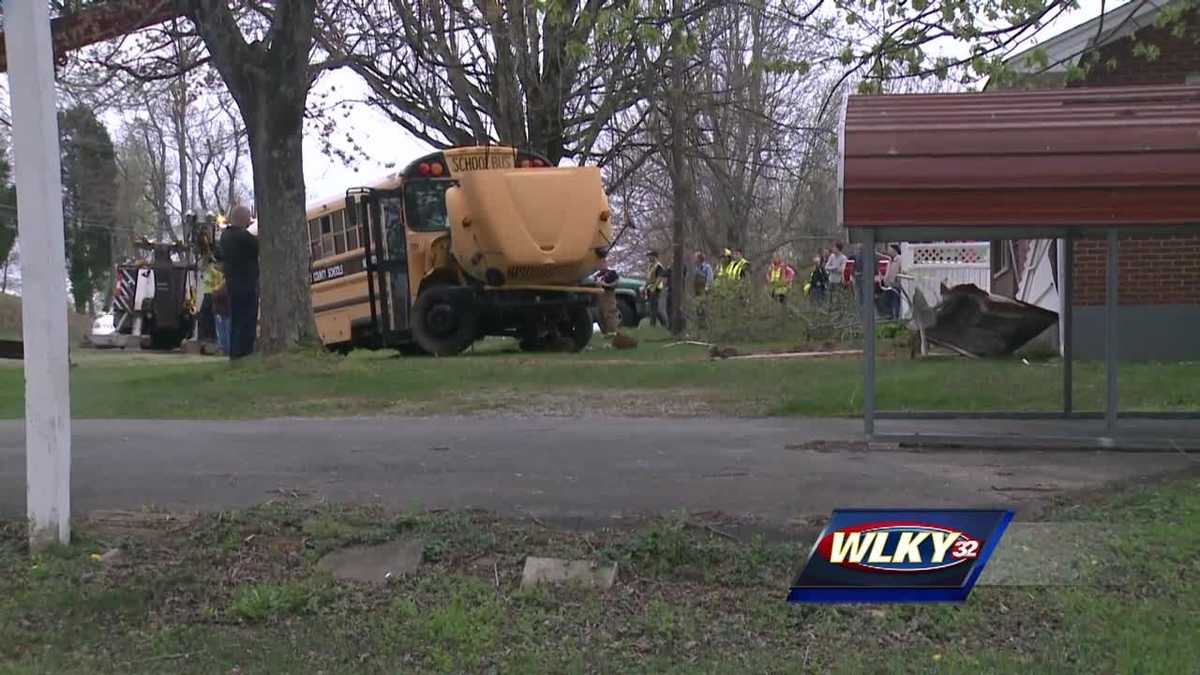 911 calls following Hardin County bus crash released