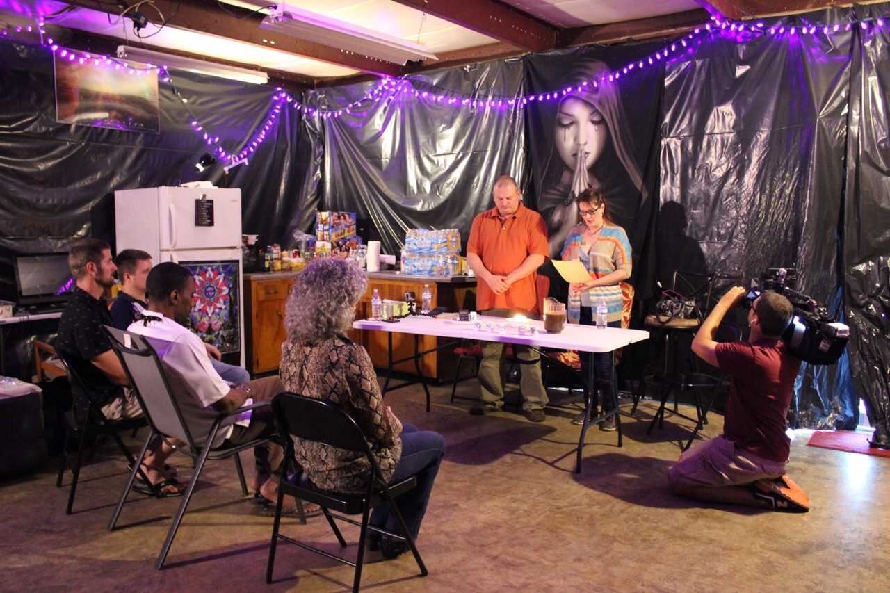 Americans Travel To Kentucky To Try Spiritual Enlightenment Drug