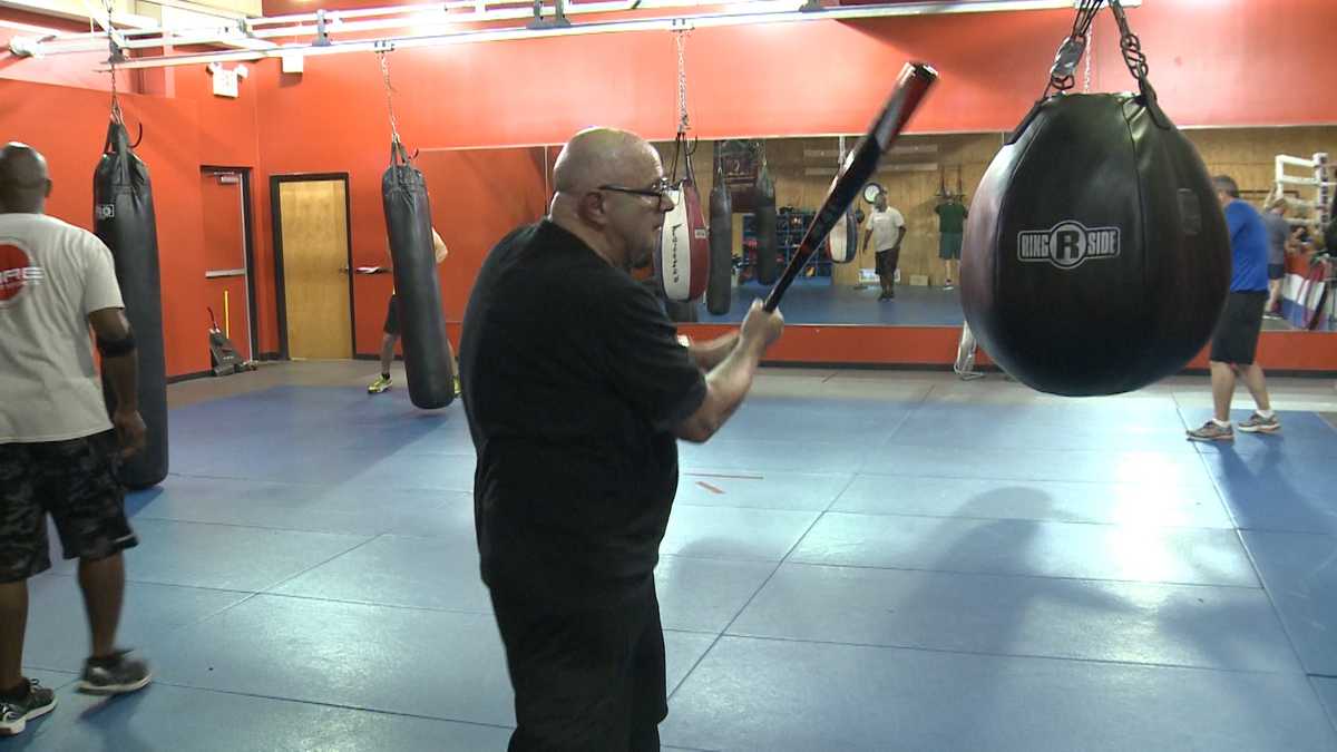 Boxing helps Parkinson's patients fight disease effects