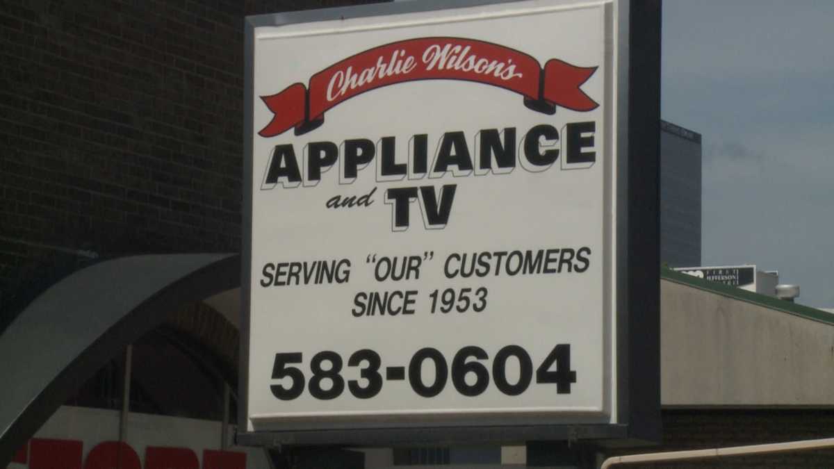 Charlie Wilson's appliance store closing Louisville location
