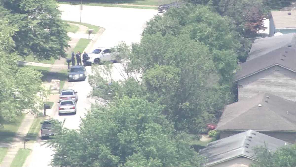 Police working to determine if shots were fired before Jeffersonville ...