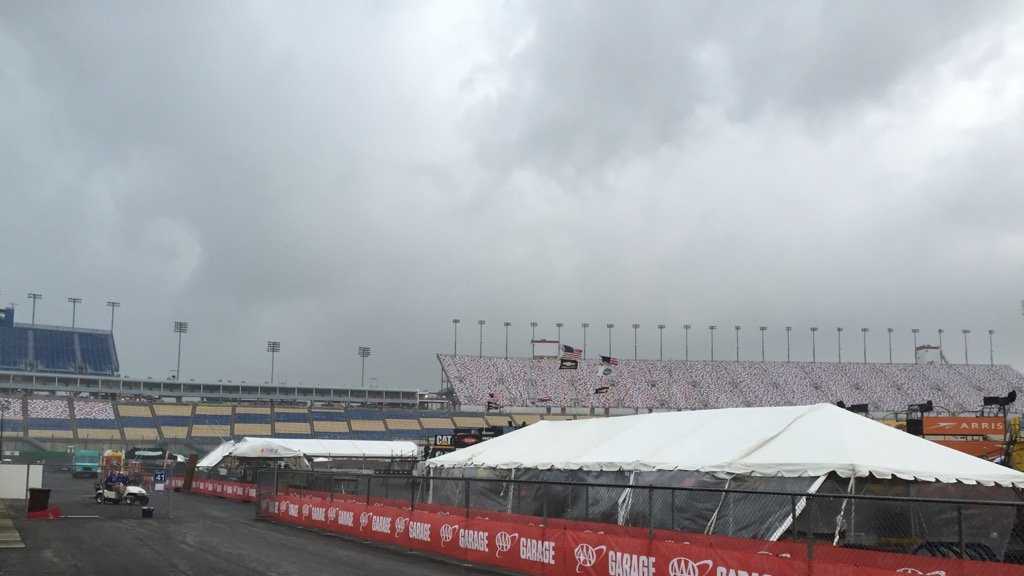 Quaker State 400 pole set by owner points because of severe weather