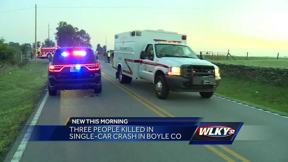 3 people killed in singlevehicle crash on Kentucky 33