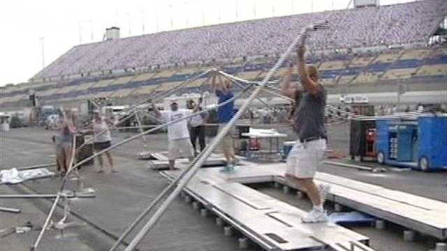 The rough weather sent hundreds of people scrambling at the Kentucky Speedway on Friday.
