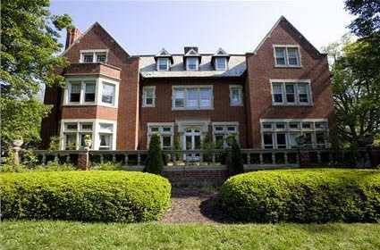 Tour this restored $1.25 million home in Cincinnati, OH