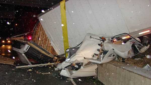 Driver killed in southern Indiana truck crash