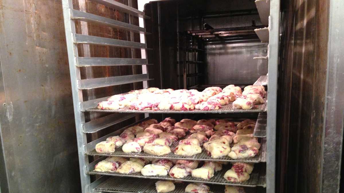 SLIDESHOW Batesville bakery makes Cherry Thingalings