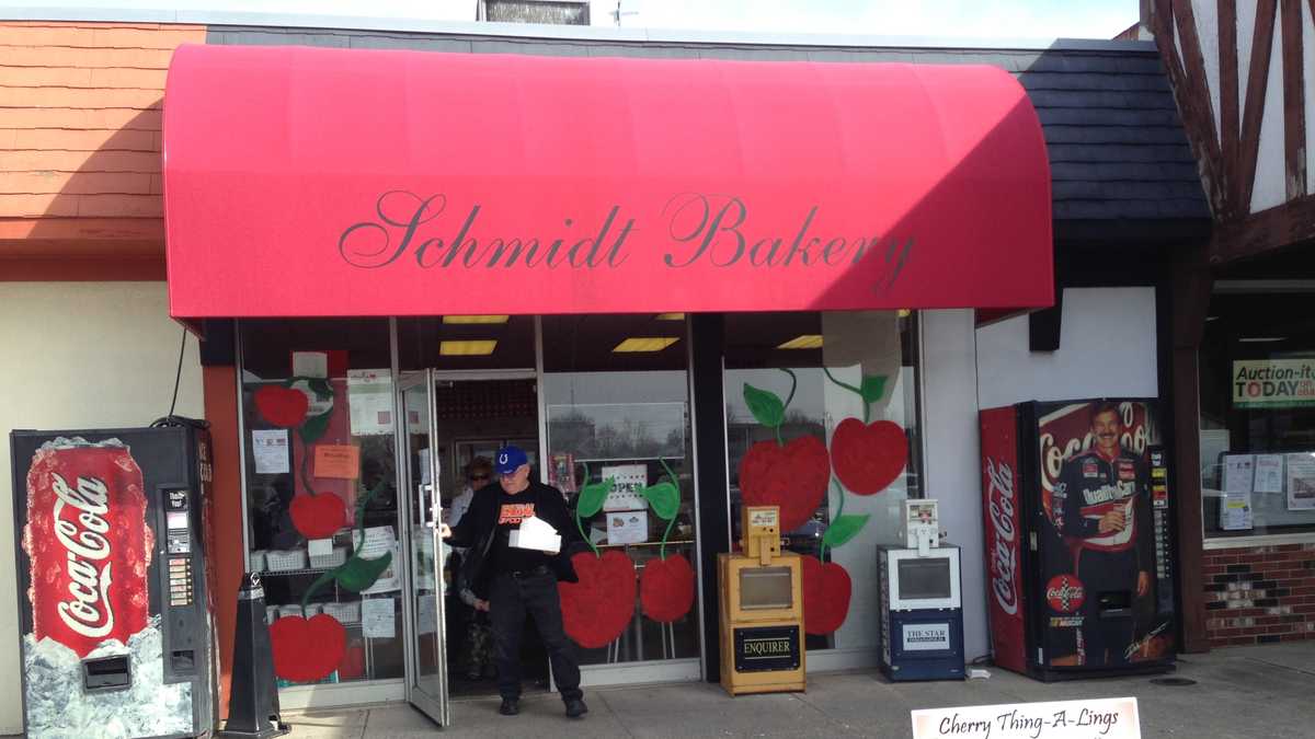 SLIDESHOW Batesville bakery makes Cherry Thingalings