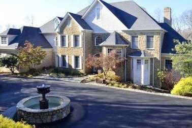 Take a peek inside this $1.595M home in Indian Hill