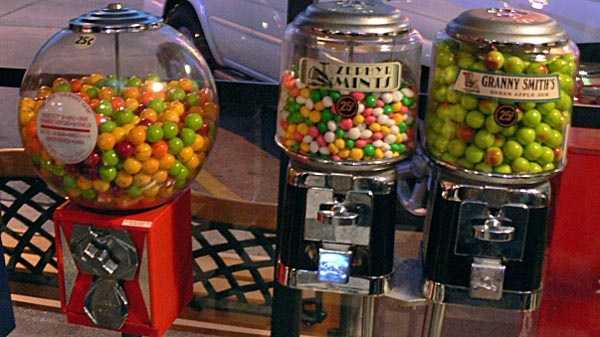 Gumball Dreams Classic Gumball Machine / Candy Dispenser - Mint