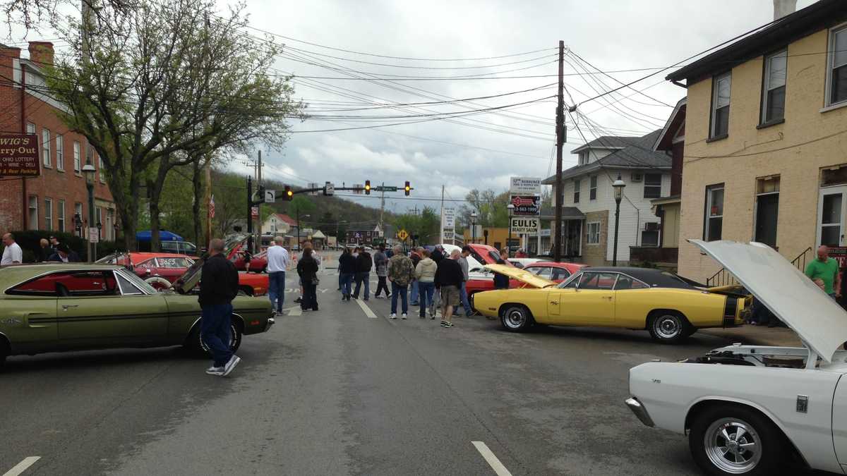 Slideshow Sharonville Classic Car Show