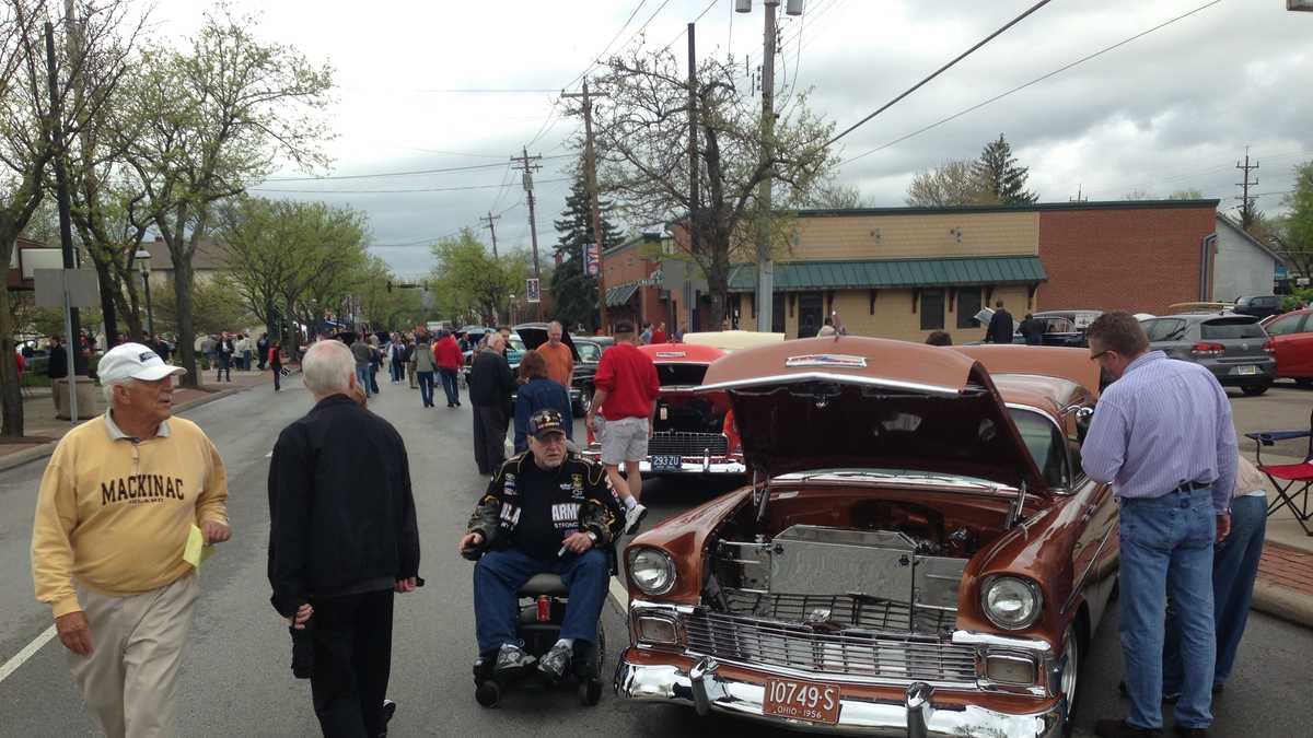 Slideshow Sharonville Classic Car Show