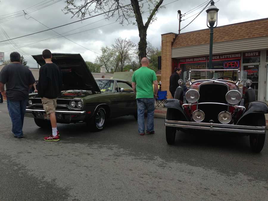 Slideshow Sharonville Classic Car Show