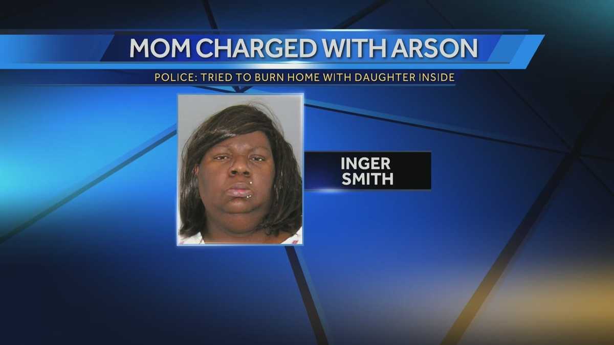 Mom accused of setting fire to home with daughter inside pleads not guilty