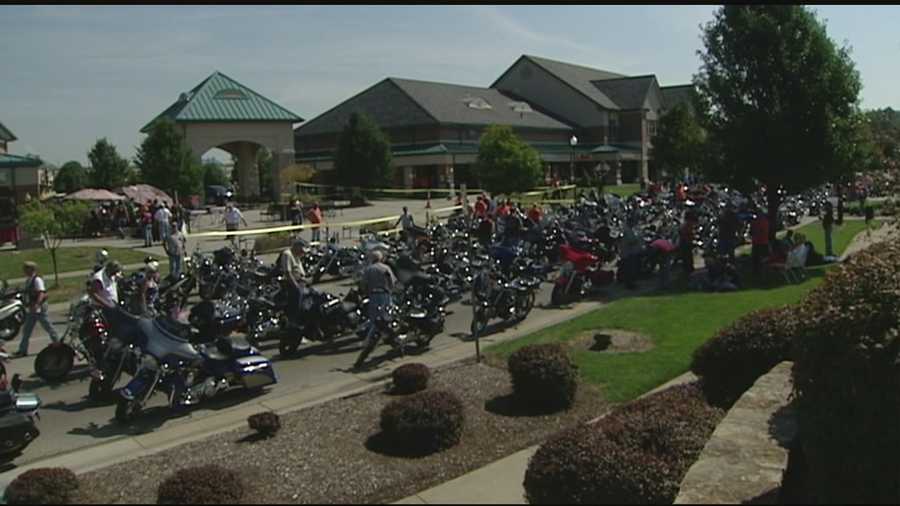 Several hundred motorcycle riders took part in an annual ride for wounded soldiers.