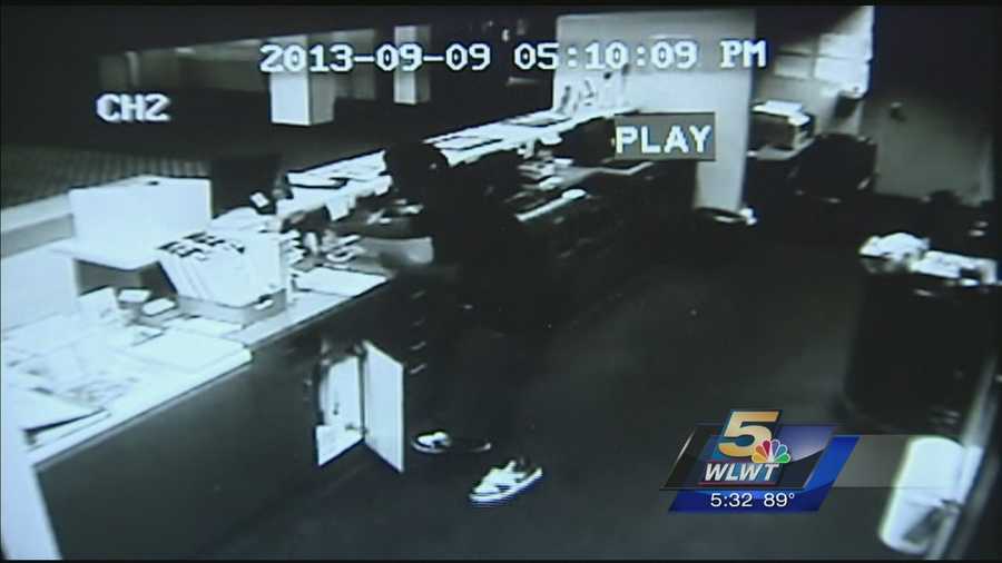 Mason police are looking for a hotel robber who may be responsible for other robberies.