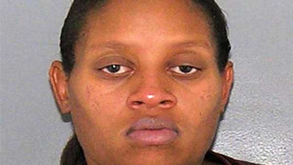 Mother pleads guilty to leaving children home alone