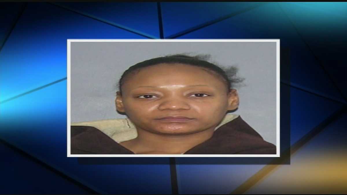 Mom charged with attempted murder in baby's near-drowning