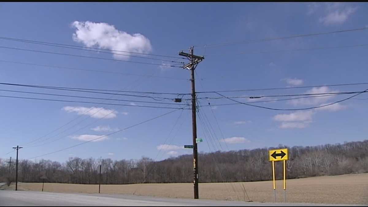 Duke Energy worker dies after fall from pole in Warren County