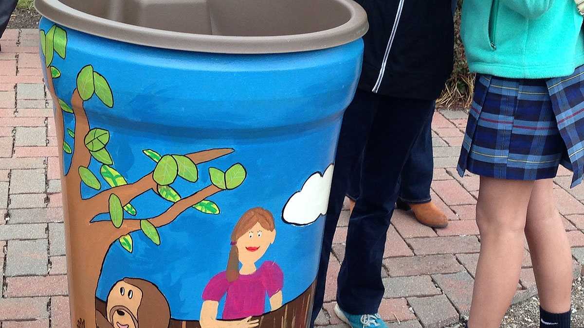 Photos 2014 Zoo rain barrels