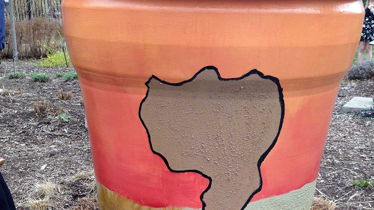 Photos 2014 Zoo rain barrels