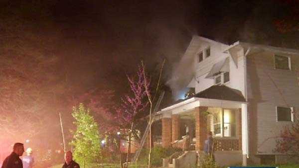 2 dead in Dayton house fire