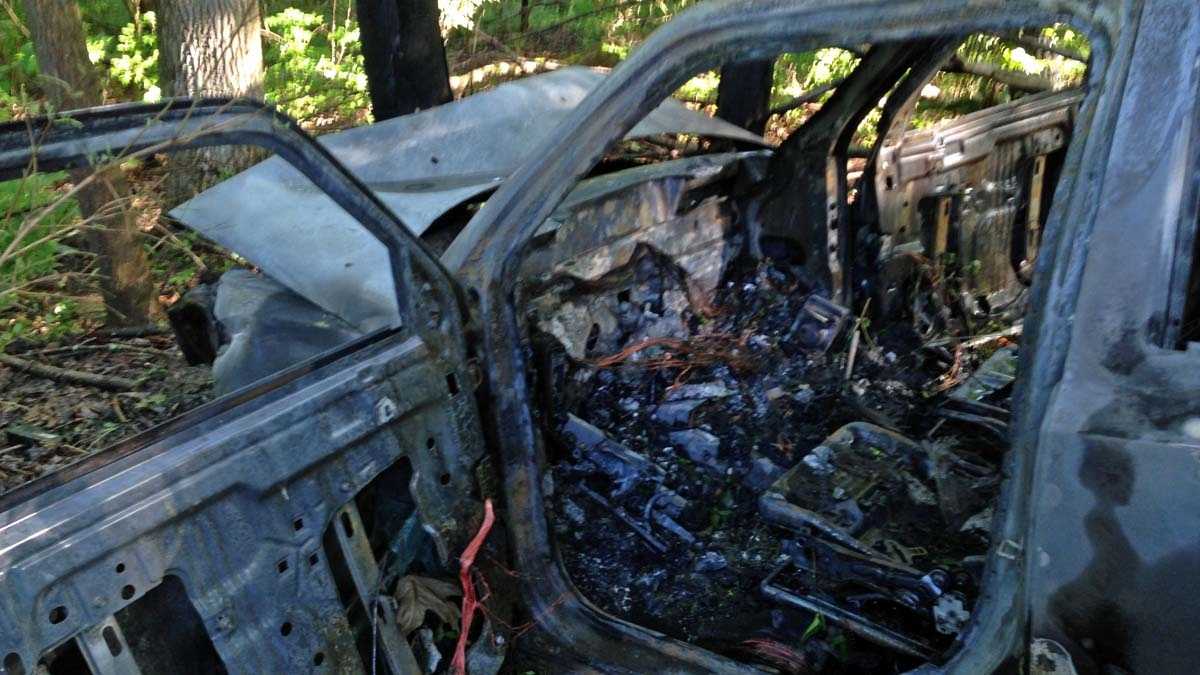 Driver rescued from crashed SUV before it bursts into flames