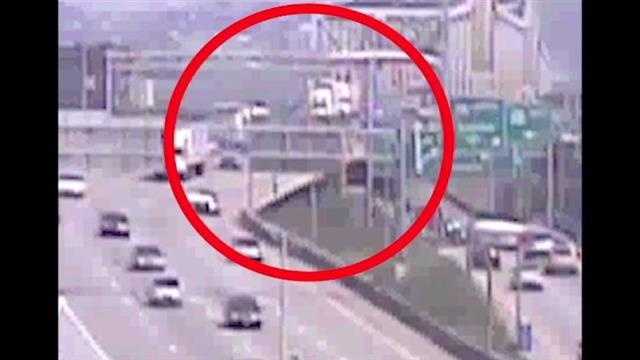 Video shows Brent Spence bridge crash