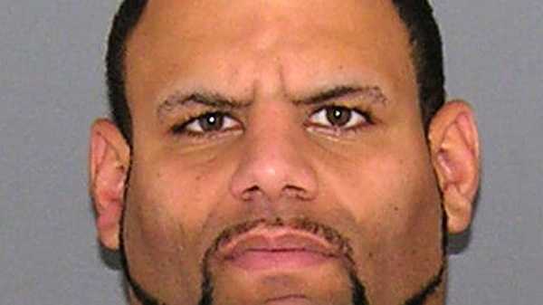 Police: Man arrested after 100 mph chase overnight