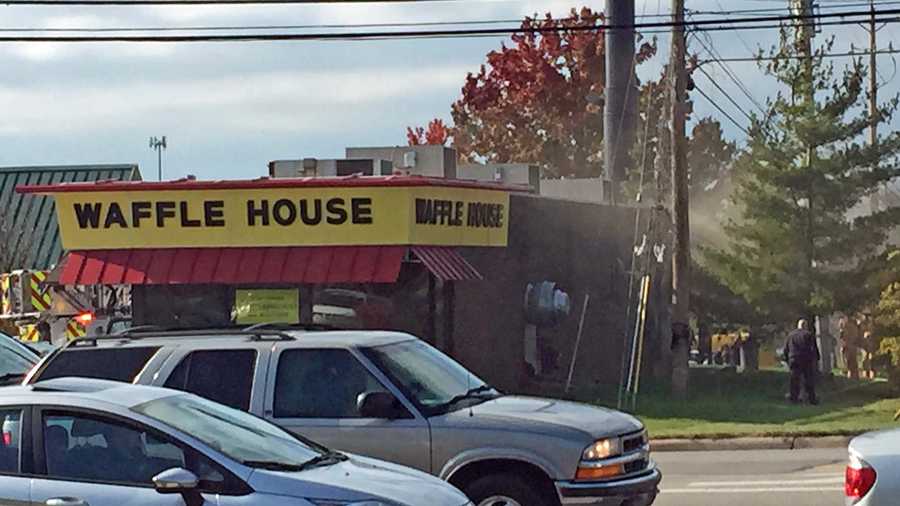 Waffle House fire causes some traffic trouble