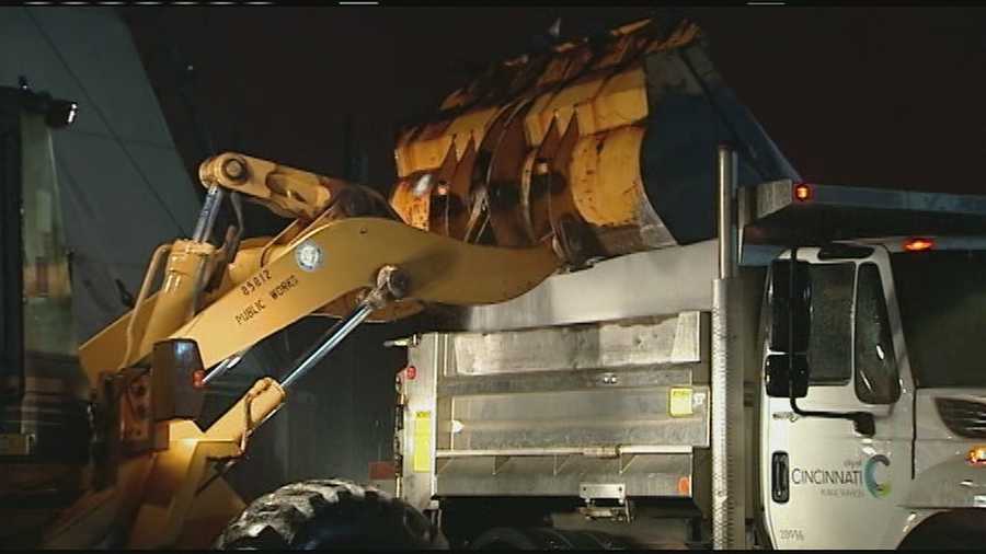 Road and emergency crews spent Sunday preparing for the winter weather that is set to move through the Tri-State Sunday night.