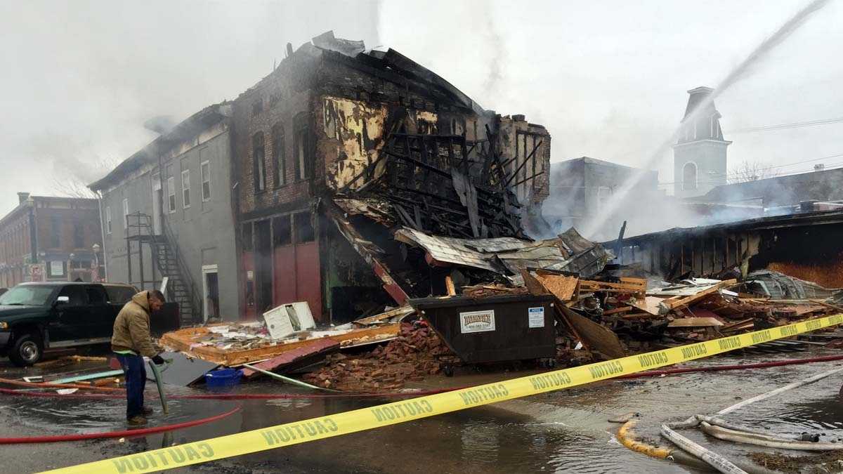 Explosion in Indiana destroys half a city block, injures 5