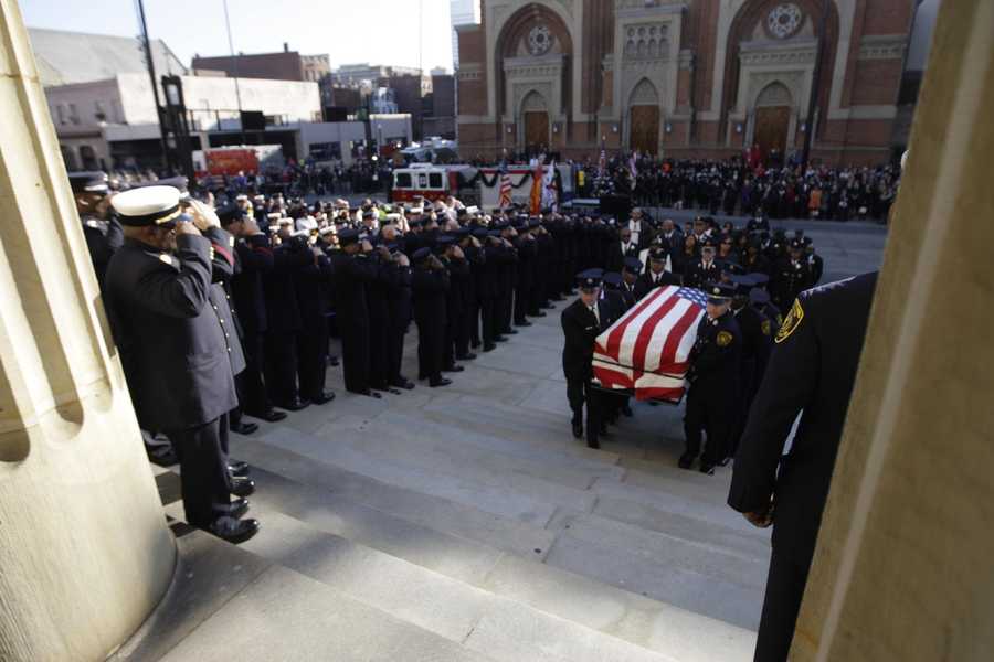FirefighterFuneralGH25.JPG