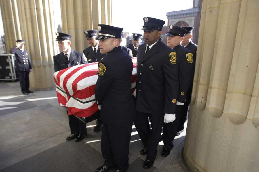 FirefighterFuneralGH26.JPG