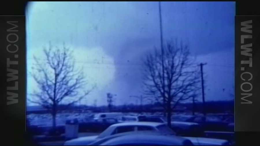 More than a half-dozen tornadoes hit within the 바카라게임 온라인 바카라 게임 5 viewing area. While more recent outbreaks have had more total tornadoes, none have had as many F-4 and F-5 tornadoes -- 30 in all.