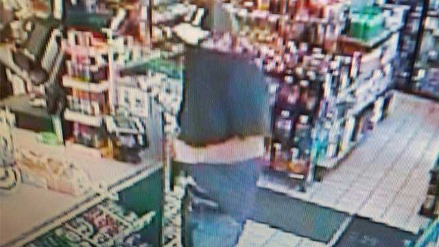 Police seek armed man in Fort Wright gas station robbery