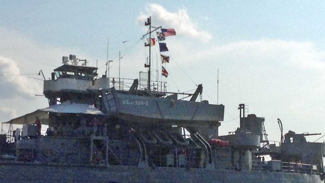 Images Navy ship cruises up Ohio River