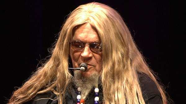 "David Allan Coe" by Matthew Woitunski in 2009. Licensed under CC BY 2.0 via Commons