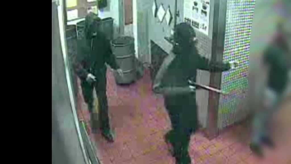 Police seek gunmen in Corryville Chipotle robbery