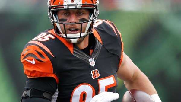 Bengals exercise option, keep Tyler Eifert under contract through 2017