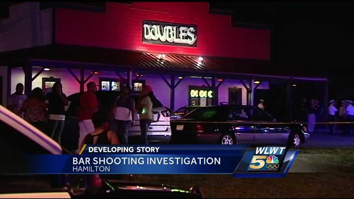 Shooter remains on the run after killing 1, injuring several at Hamilton bar