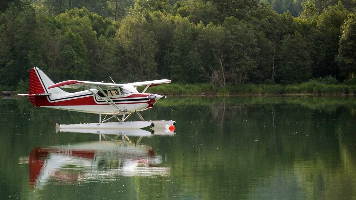 Officials Ohio to ease seaplane landing rules at lakes