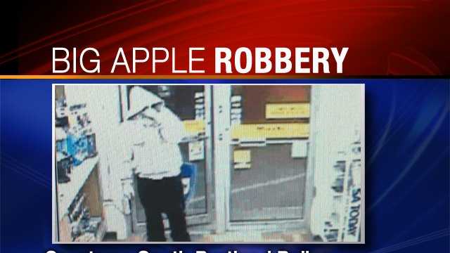 Police hunt for suspect in South Portland robbery